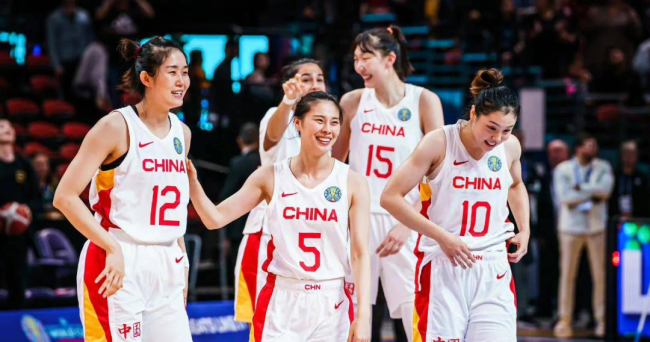 霉霉官宣澳洲演唱会！嘉宾是她！中国女篮抵达澳洲，网友惊喜偶遇！